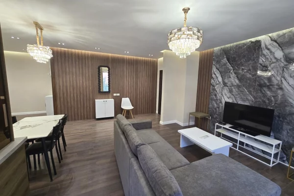 Shtepi ne shitje Apartament ne Tirane, 2+1, Mobilimi E mobiluar, Pagesa 210,000  Euro.