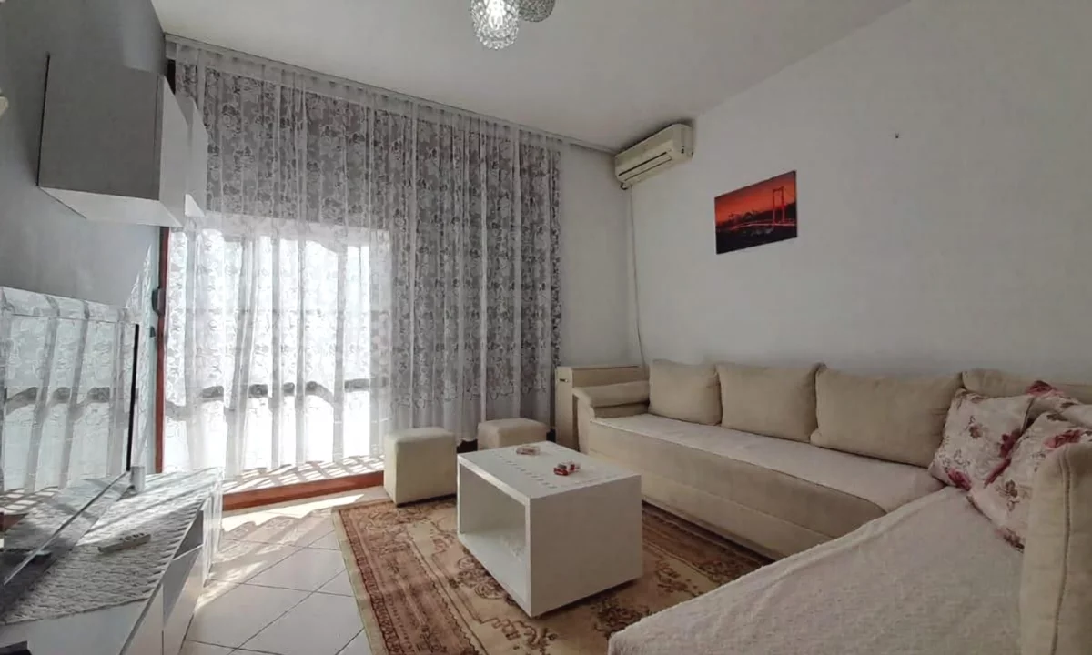 Shtepi me qera Apartament ne Tirane, 2+1, Mobilimi E mobiluar, Pagesa 600  Euro.