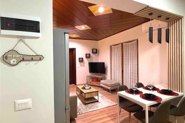 Shtepi me qera Apartament ne Tirane, 1+1, Mobilimi E mobiluar, Pagesa 600  Euro.