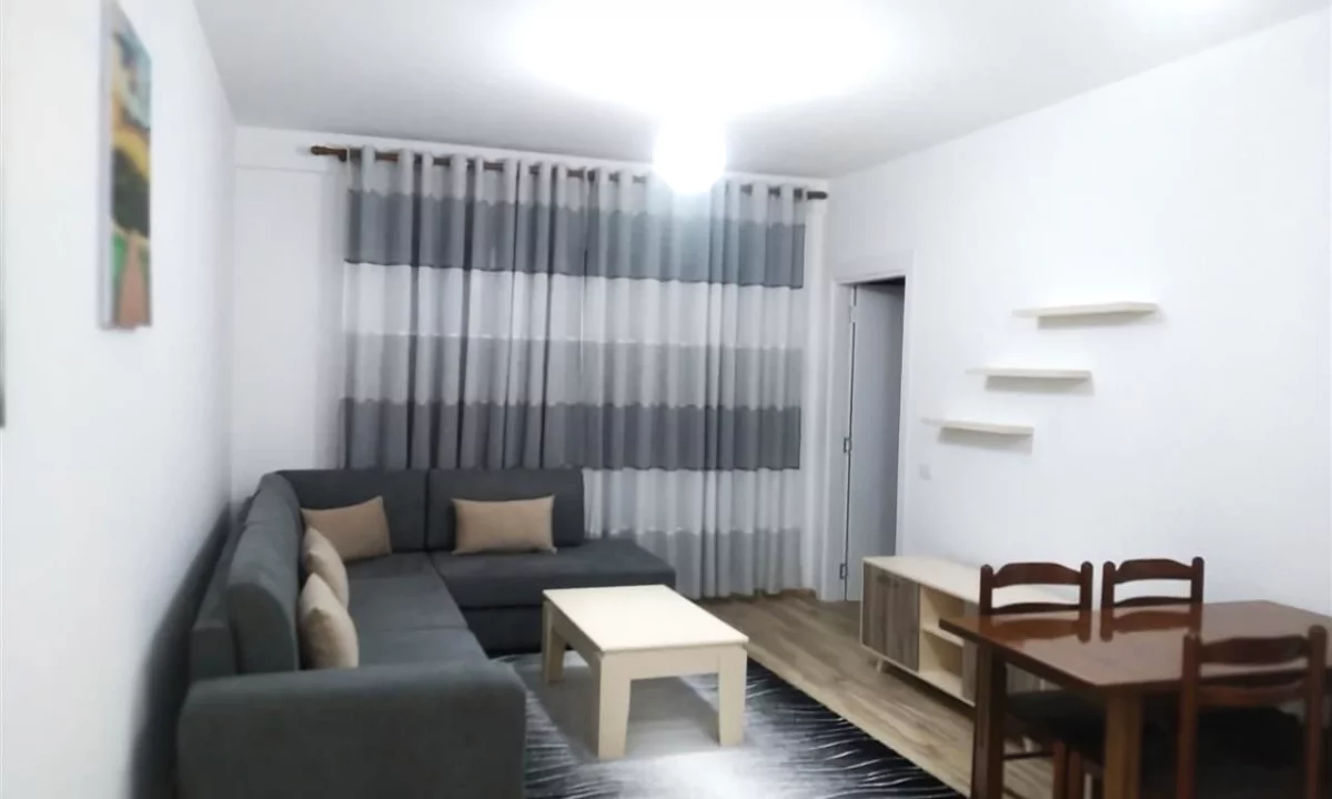 Shtepi me qera Apartament ne Tirane, 1+1, Mobilimi E mobiluar, Pagesa 500  Euro.