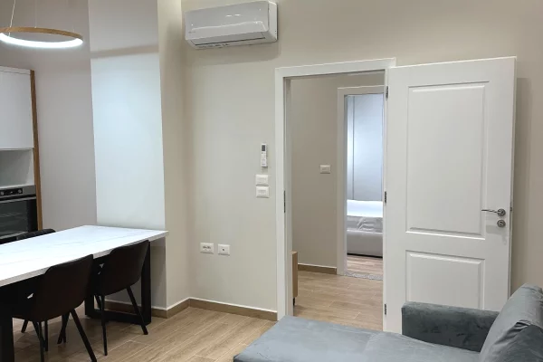 Shtepi me qera Apartament ne Tirane, 2+1, Mobilimi E mobiluar, Pagesa 600  Euro.