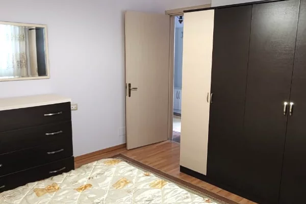 Shtepi me qera Shtepi Private ne Tirane, 1+1, Mobilimi E mobiluar, Pagesa 420  Euro.