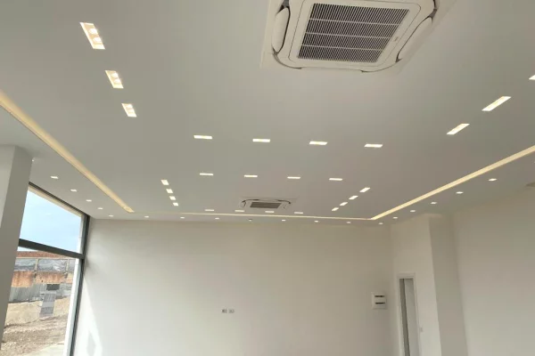 Ambient biznesi me qera 1+1 ne Tirane - 1,300 Euro