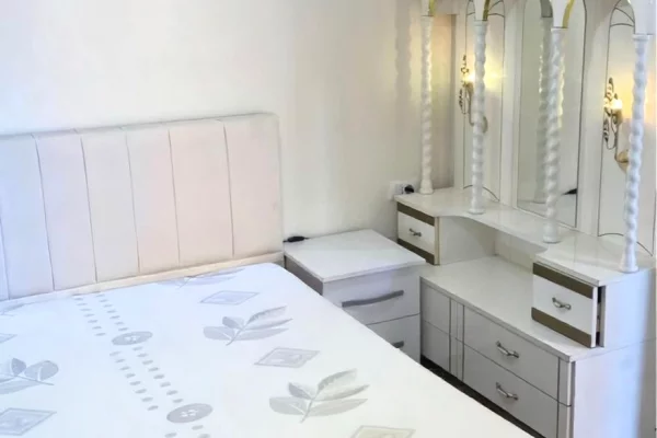 Shtepi me qera Apartament ne Tirane, 1+1, Mobilimi E mobiluar, Pagesa 550  Euro.