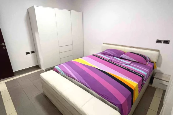 Shtepi me qera Apartament ne Tirane, 1+1, Mobilimi E mobiluar, Pagesa 600  Euro.