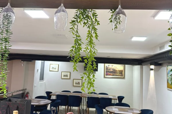 Shtepi me qera 2+1 ne Tirane - 1,600 Euro