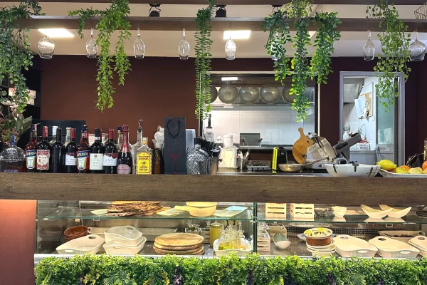 Shtepi me qera 2+1 ne Tirane - 1,600 Euro