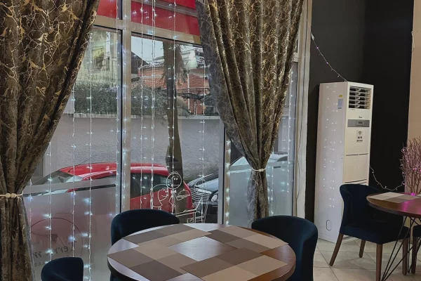 Shtepi me qera Apartament ne Tirane, 2+1, Mobilimi E mobiluar, Pagesa 1,600  Euro.