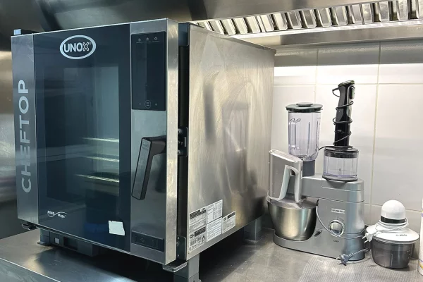 Shtepi me qera Apartament ne Tirane, 2+1, Mobilimi E mobiluar, Pagesa 1,600  Euro.