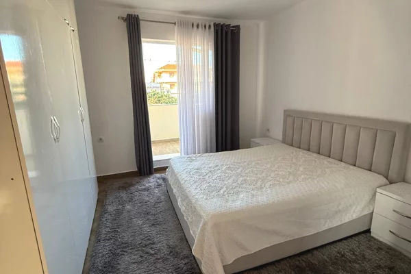 Shtepi me qera Apartament ne Tirane, 1+1, Mobilimi E mobiluar, Pagesa 400  Euro.