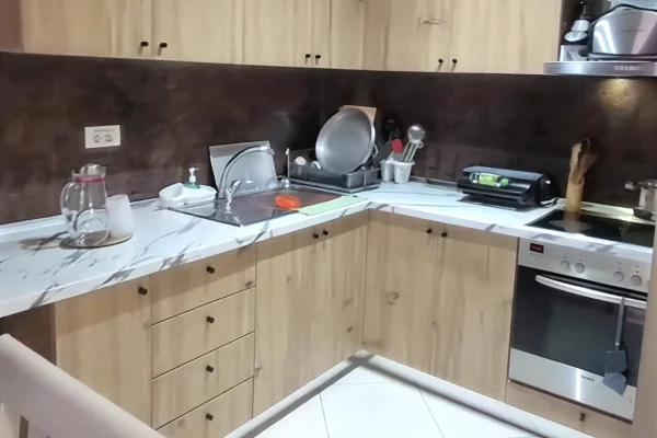 Shtepi me qera 2+1 ne Tirane - 450 Euro