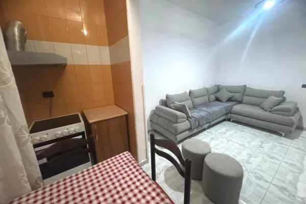 Shtepi me qera 1+1 ne Tirane - 400 Euro