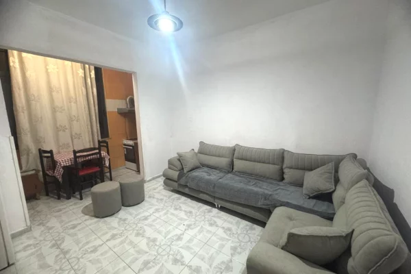 Shtepi me qera Apartament ne Tirane, 1+1, Mobilimi E mobiluar, Pagesa 400  Euro.