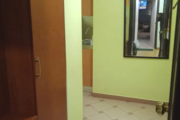 Shtepi me qera Apartament ne Tirane, 1+1, Mobilimi E mobiluar, Pagesa 650  Euro.