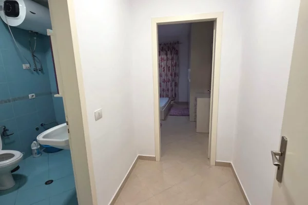 Shtepi me qera Apartament ne Tirane, 2+1, Mobilimi E mobiluar, Pagesa 500  Euro.