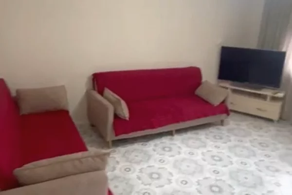 Shtepi me qera Apartament ne Tirane, 1+1, Mobilimi E mobiluar, Pagesa 450  Euro.