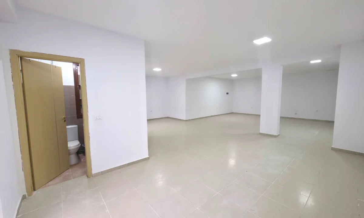 Shtepi me qera Apartament ne Tirane, 1+1, Mobilimi E mobiluar, Pagesa 900  Euro.