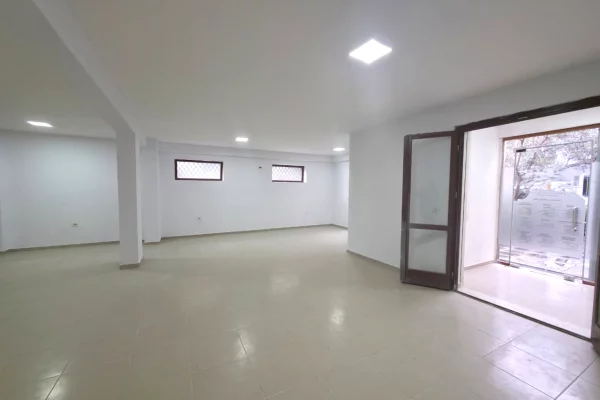 Shtepi me qera 1+1 ne Tirane - 900 Euro