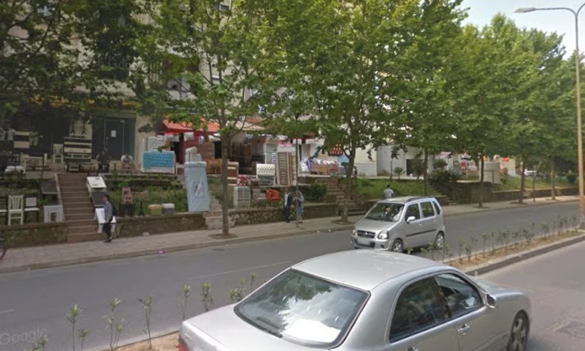 Shtepi me qera Apartament ne Tirane, 2+1, Mobilimi E mobiluar, Pagesa 450  Euro.