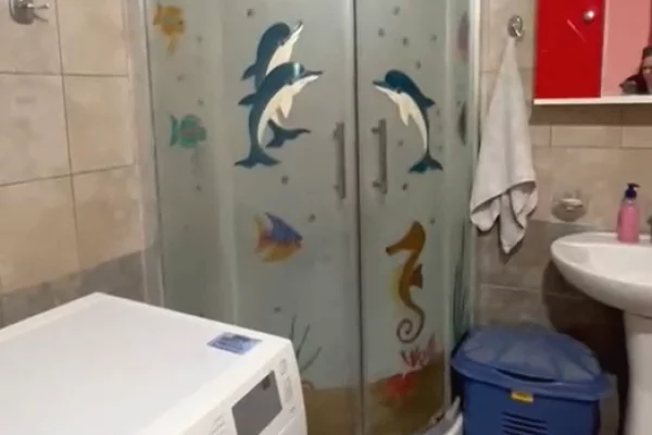 Shtepi me qera Apartament ne Tirane, 2+1, Mobilimi E mobiluar, Pagesa 350  Euro.