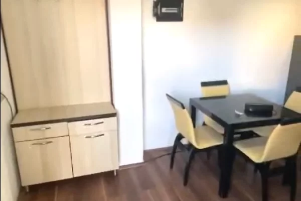 Shtepi me qera Apartament ne Tirane, 1+1, Mobilimi E mobiluar, Pagesa 400  Euro.