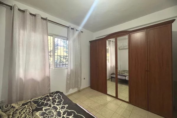 Shtepi me qera Apartament ne Tirane, 1+1, Mobilimi E mobiluar, Pagesa 350  Euro.