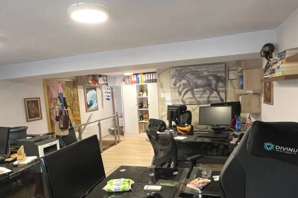  Jepet me Qira Zyrë – Rruga Sulejman Delvina!!!