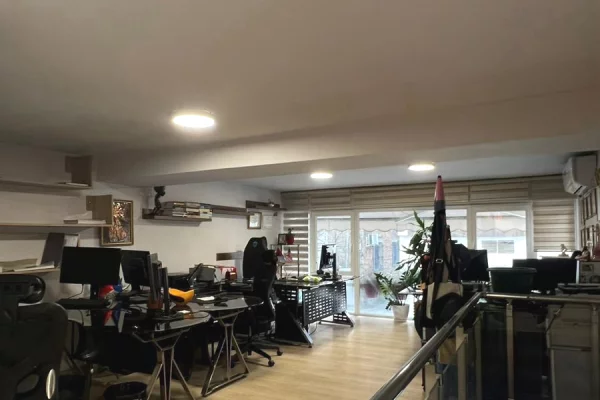  Jepet me Qira Zyre – Rruga Sulejman Delvina!!!