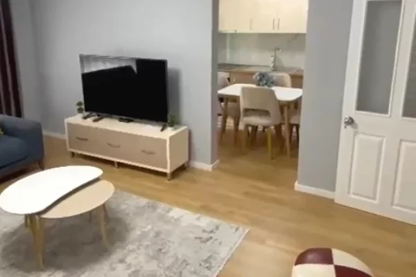 Shtepi me qera 2+1 ne Tirane - 700 Euro