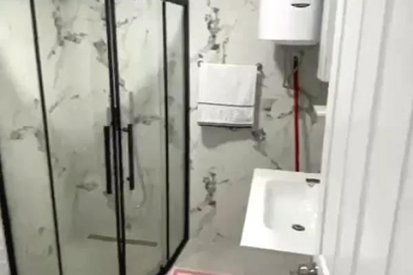 Shtepi me qera Apartament ne Tirane, 2+1, Mobilimi E mobiluar, Pagesa 700  Euro.