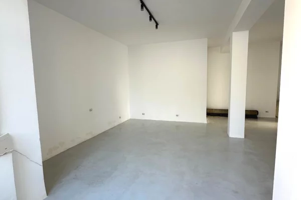 Jepet me Qira Ambient Biznesi – Rruga Ibrahim Tukiqi !!