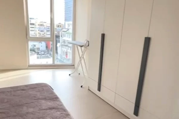 Shtepi ne shitje Apartament ne Tirane, 2+1, Mobilimi E mobiluar, Pagesa 365,000  Euro.