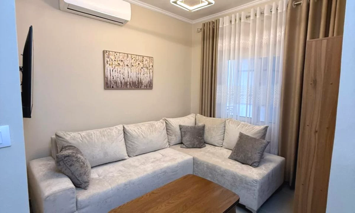 Shtepi me qera Apartament ne Tirane, 1+1, Mobilimi E mobiluar, Pagesa 400  Euro.