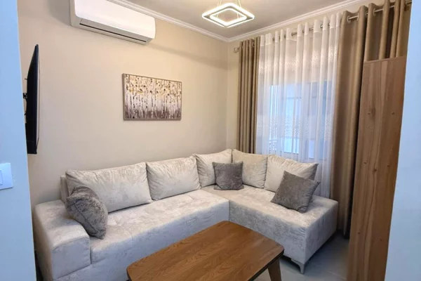 Shtepi me qera 1+1 ne Tirane - 400 Euro