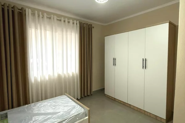 Shtepi me qera Apartament ne Tirane, 1+1, Mobilimi E mobiluar, Pagesa 400  Euro.