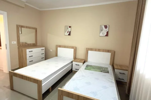 Shtepi me qera Apartament ne Tirane, 1+1, Mobilimi E mobiluar, Pagesa 400  Euro.
