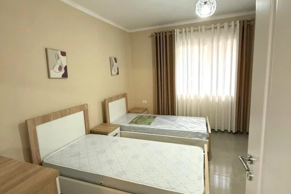 Shtepi me qera Apartament ne Tirane, 1+1, Mobilimi E mobiluar, Pagesa 400  Euro.