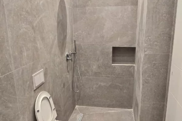 Shtepi me qera Apartament ne Tirane, 1+1, Mobilimi E mobiluar, Pagesa 700  Euro.