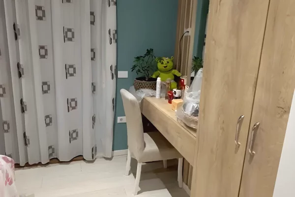 Shtepi me qera Apartament ne Tirane, 1+1, Mobilimi E mobiluar, Pagesa 550  Euro.