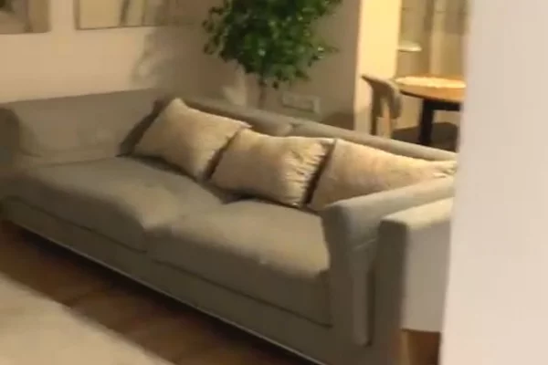  Jepet me qira Apartament 1+1 tek rruga Fortuzi !