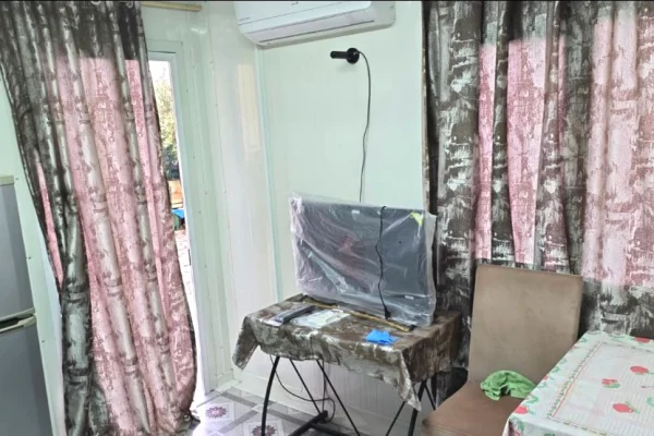 Shtepi me qera Apartament ne Tirane, Garsoniere, Mobilimi E mobiluar, Pagesa 150  Euro.