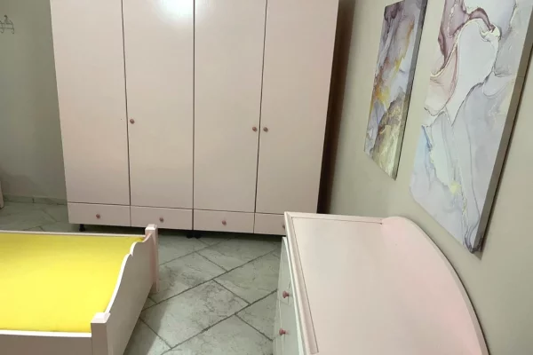 Appartamento in affitto a Tirana 2+1, Arredato