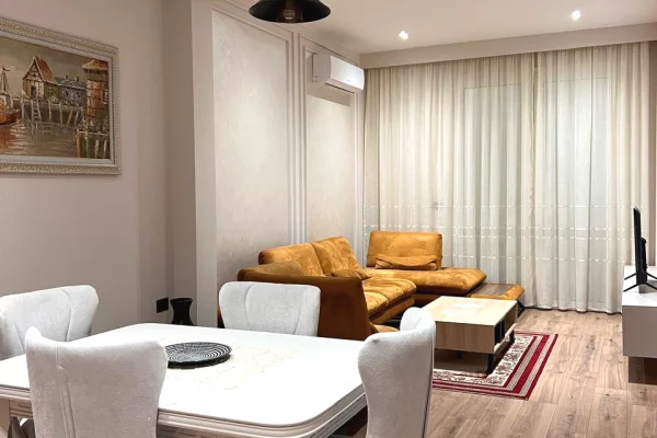 Apartament me qira – RR. Mine Peza, mbrapa ish-Ambasadës Jugosllave !