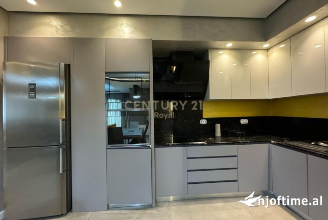 Shtepi ne shitje Apartament ne Tirane, 3+1, Mobilimi E mobiluar, Pagesa 206,000  Euro.