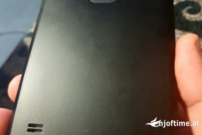 Kompjutera dhe Elektronike  ne Lushnje - 30,000 Leke