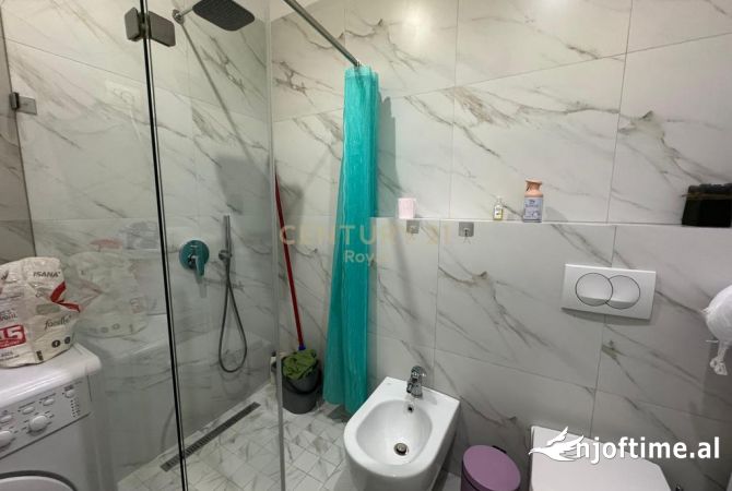 Shtepi me qera Apartament ne Tirane, 1+1, Mobilimi E mobiluar, Pagesa 700  Euro.