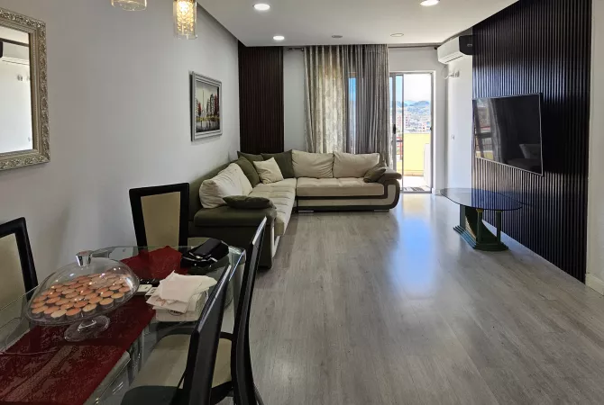 Shtepi me qera Apartament ne Tirane, 1+1, Mobilimi E mobiluar, Pagesa 500  Euro.