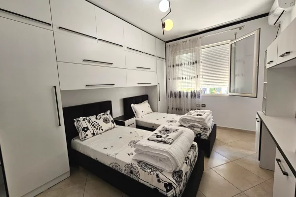 Shtepi me qera 2+1 ne Tirane - 800 Euro