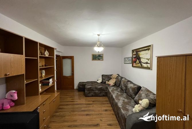 Shtepi me qera 2+1 ne Tirane - 500 Euro