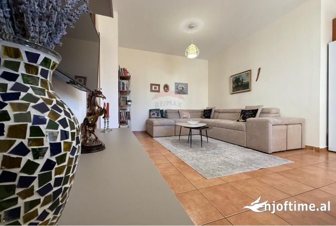 Shtepi me qera 1+1 ne Tirane - 750 Euro